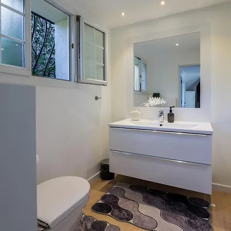 Elegance, Serenite Et Vue Exeptionnelle Sur La Rade Holiday home *