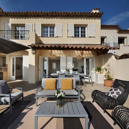 Holiday home Elegance, Serenite Et Vue Exeptionnelle Sur La Rade *
